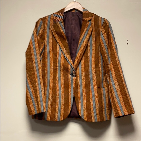 Authentic African Print Ladies Blazer with Skirt - Picture 4 of 5